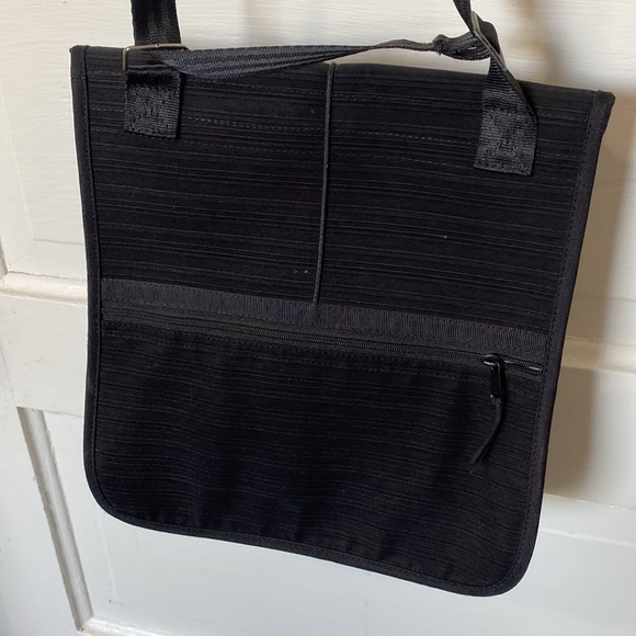 Material Things by Janet C designer Messenger Bag - Body Hugging Shape - Picture 5 of 5